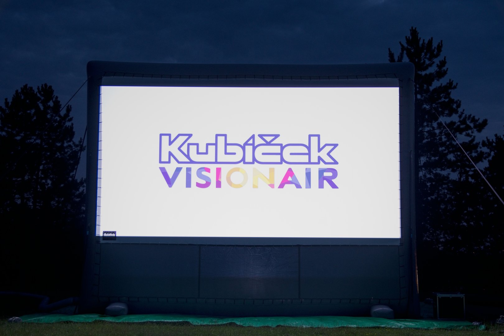 Kubíček Visionair | Air cinema 9
